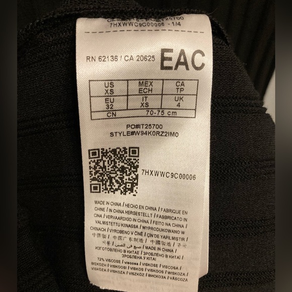 Gently Worn GUESS V-Neck Long-Sleeved Dress, size XS - Picture 5 of 5